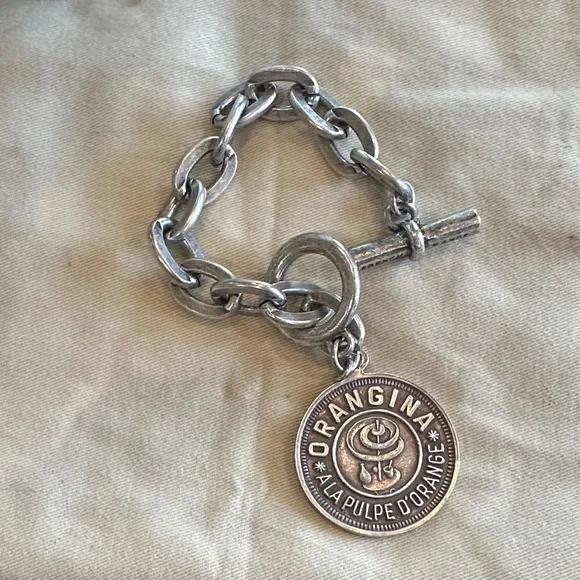 Silver Chain Bracelet with Round Pendant - Picture 2 of 4